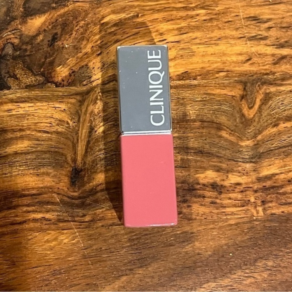 Clinique Plum Pop lipstick‎ lip color base primer new never used makeup luxury